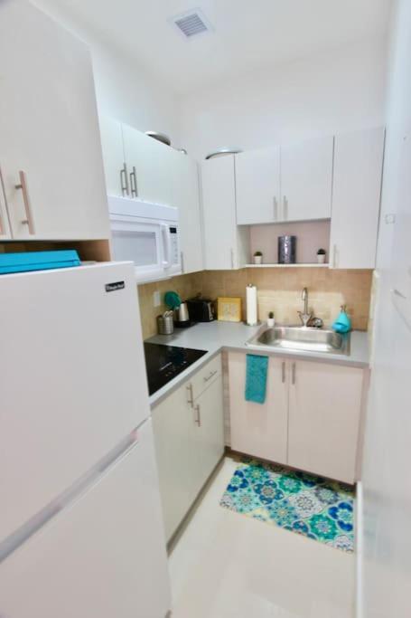 Modern 1/1, Half A Block From The Ocean Apartment Miami Beach Exterior photo